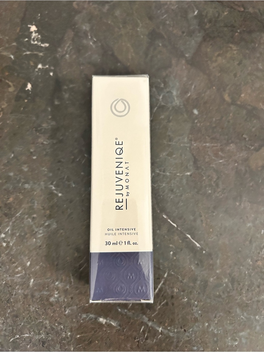 Monet Rejuveniqe Oil Intensive - White & Purple